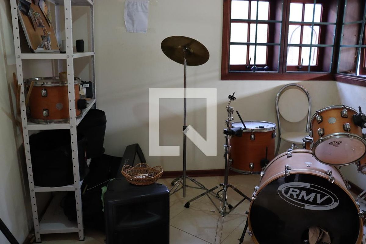 Casa à Venda - Mansões Santo Antônio, 3 Quartos,  299 m2 em , Campinas - sp | SoloBR