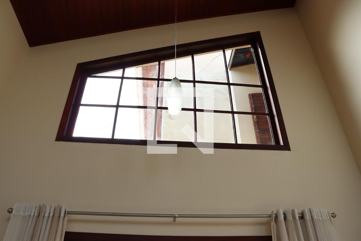 Casa à Venda - Mansões Santo Antônio, 3 Quartos,  299 m2 em , Campinas - sp | SoloBR