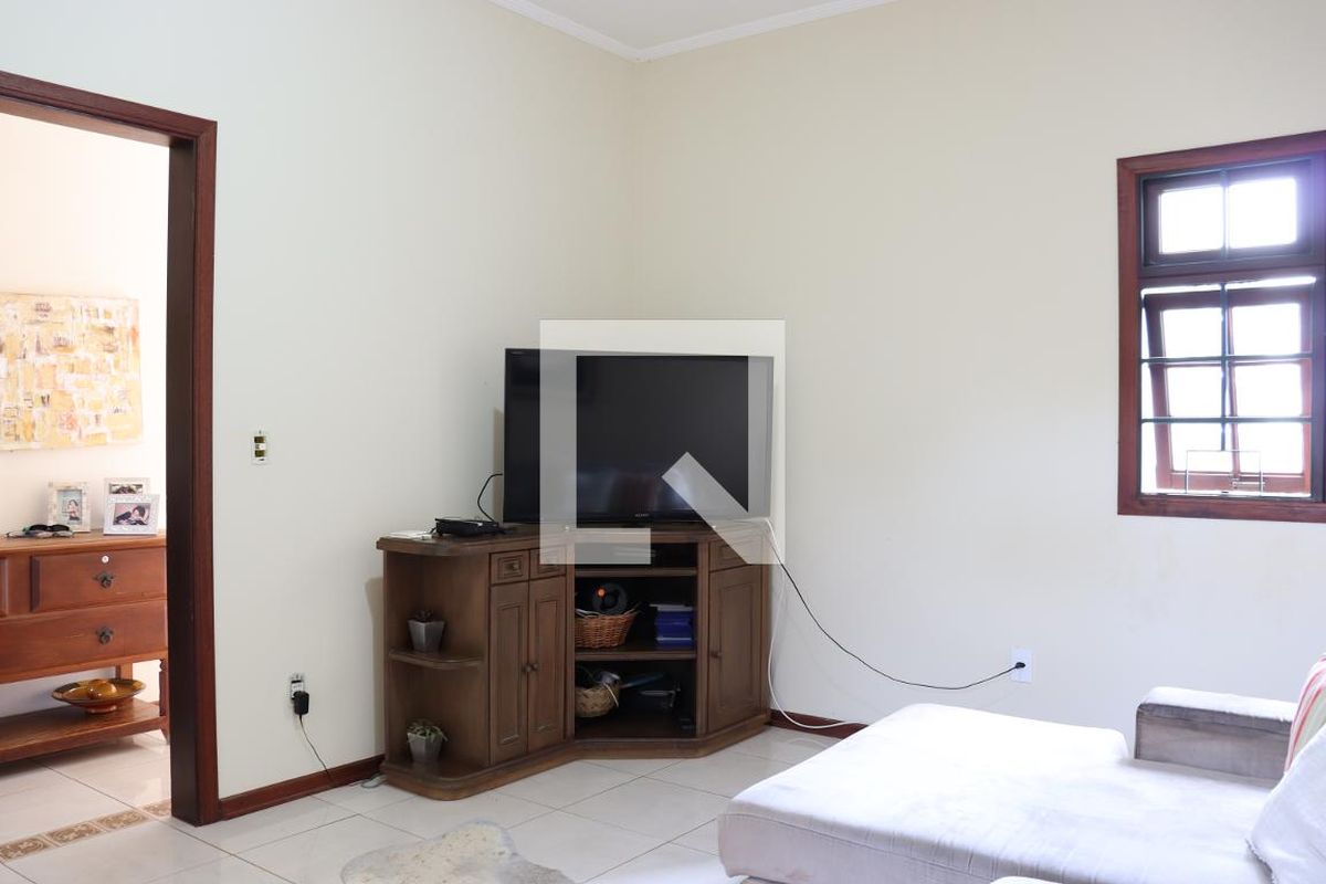 Casa à Venda - Mansões Santo Antônio, 3 Quartos,  299 m2 em , Campinas - sp | SoloBR