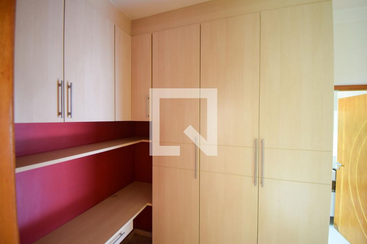 Casa, 4 quartos, 230 m² - Foto 30
