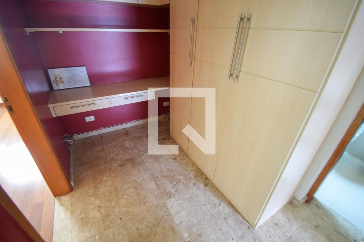 Casa, 4 quartos, 230 m² - Foto 26