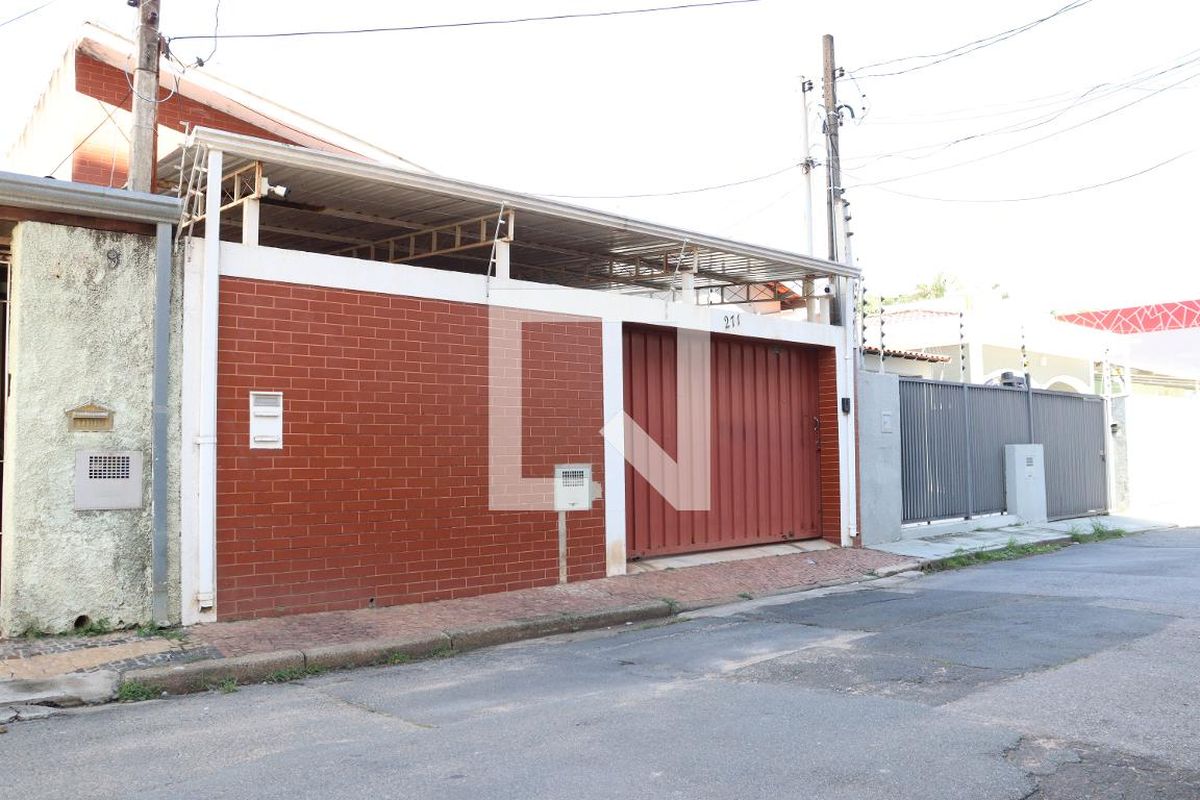 Casa à Venda - Bosque, 3 Quartos,  193 m2 em , Campinas - sp | SoloBR