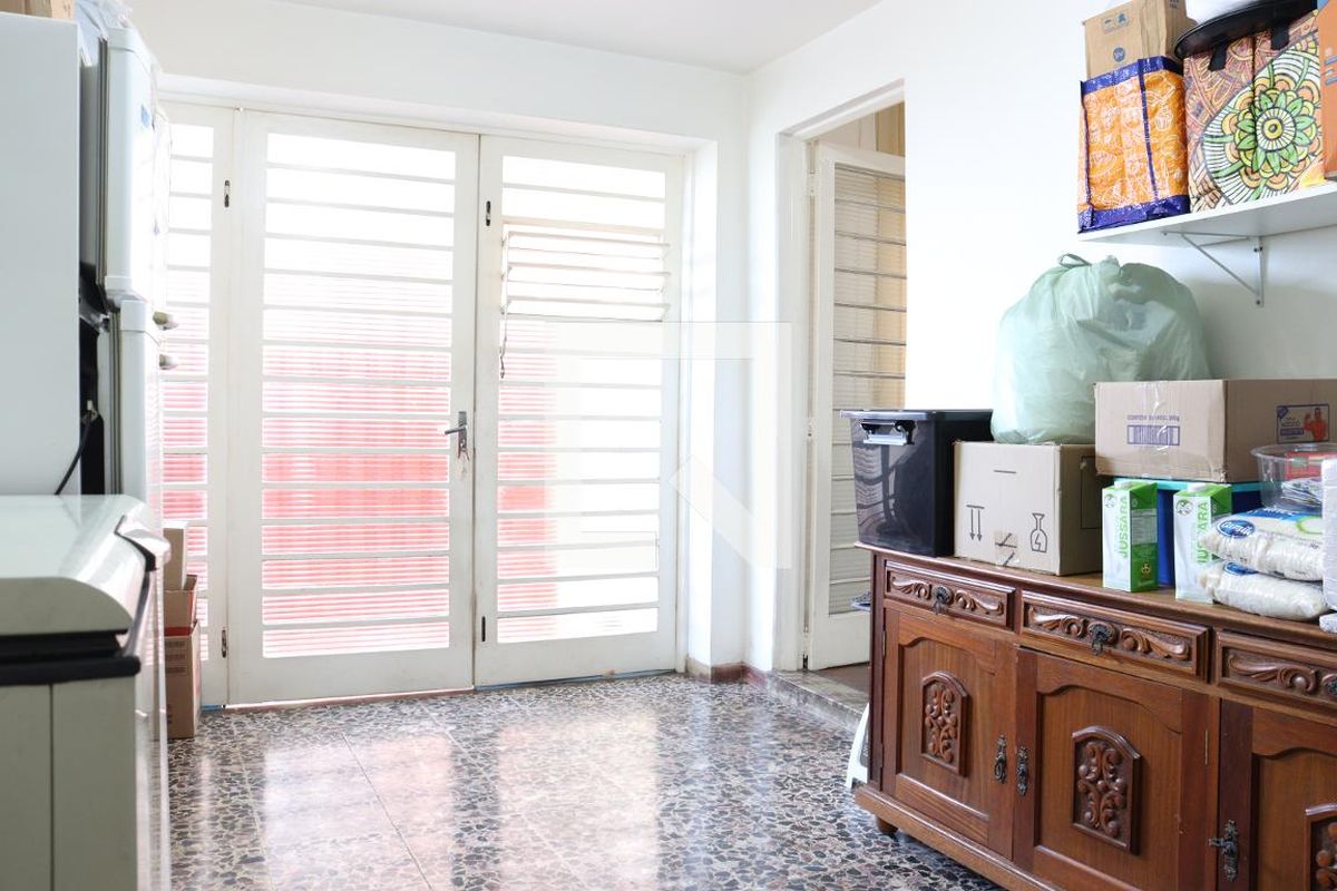 Casa à Venda - Bosque, 3 Quartos,  193 m2 em , Campinas - sp | SoloBR