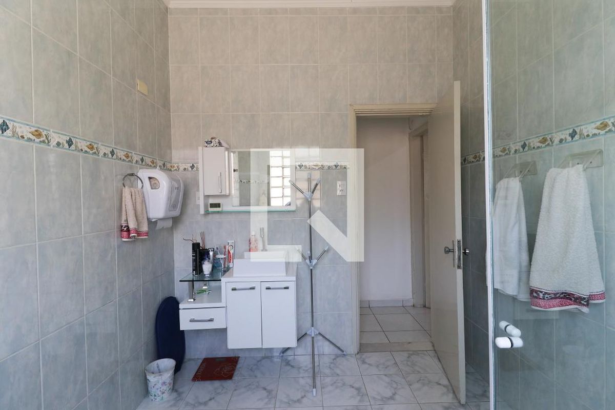 Casa, 3 quartos, 180 m² - Foto 32