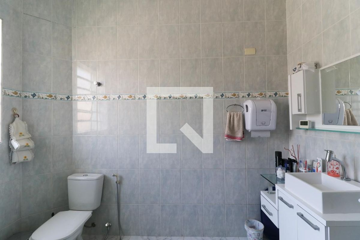 Casa, 3 quartos, 180 m² - Foto 34