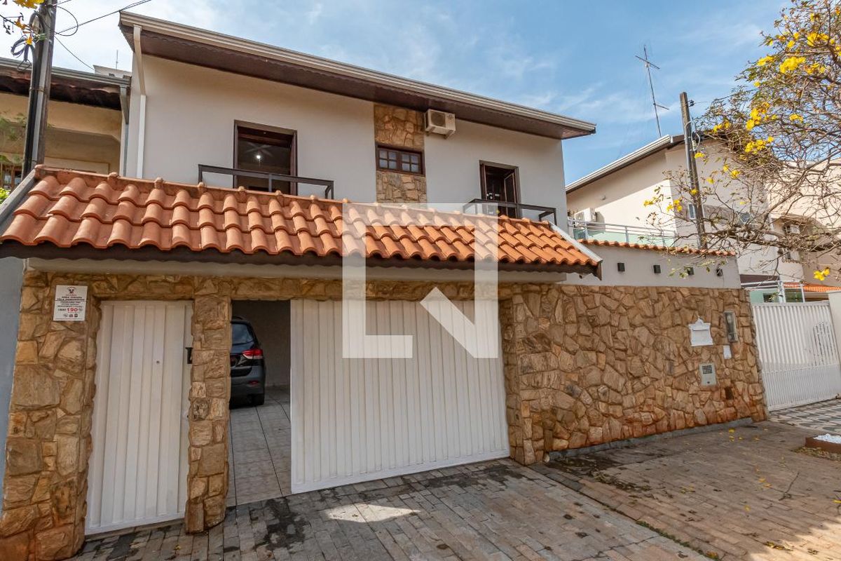Casa à Venda - Mansões Santo Antônio, 4 Quartos,  220 m2 em , Campinas - sp | SoloBR