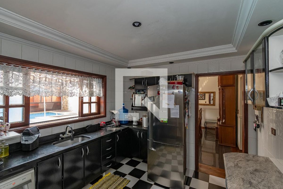 Casa à Venda - Mansões Santo Antônio, 4 Quartos,  220 m2 em , Campinas - sp | SoloBR