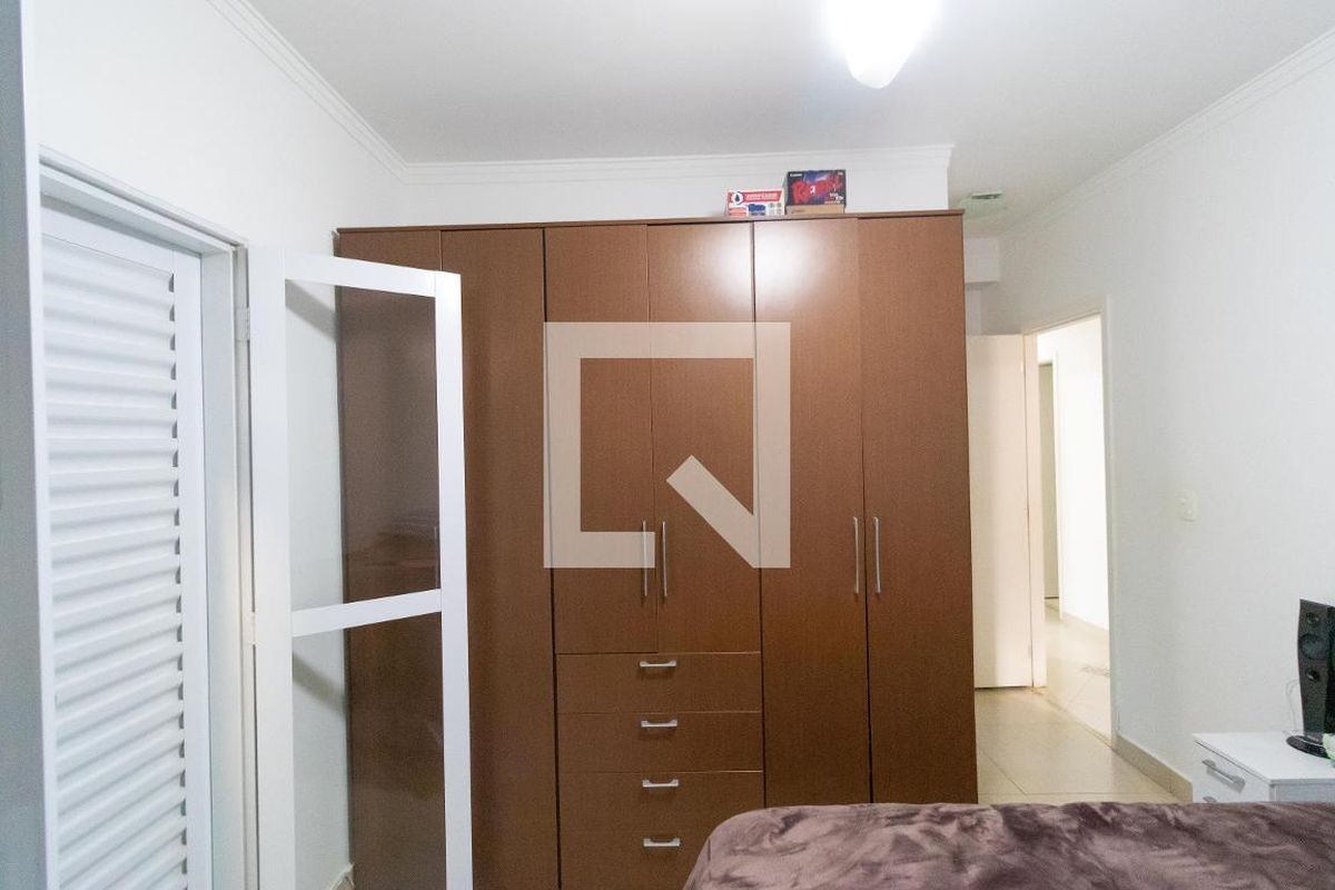 Apartamento à Venda - Vila Brandina, 3 Quartos,  234 m2 em , Campinas - sp | SoloBR