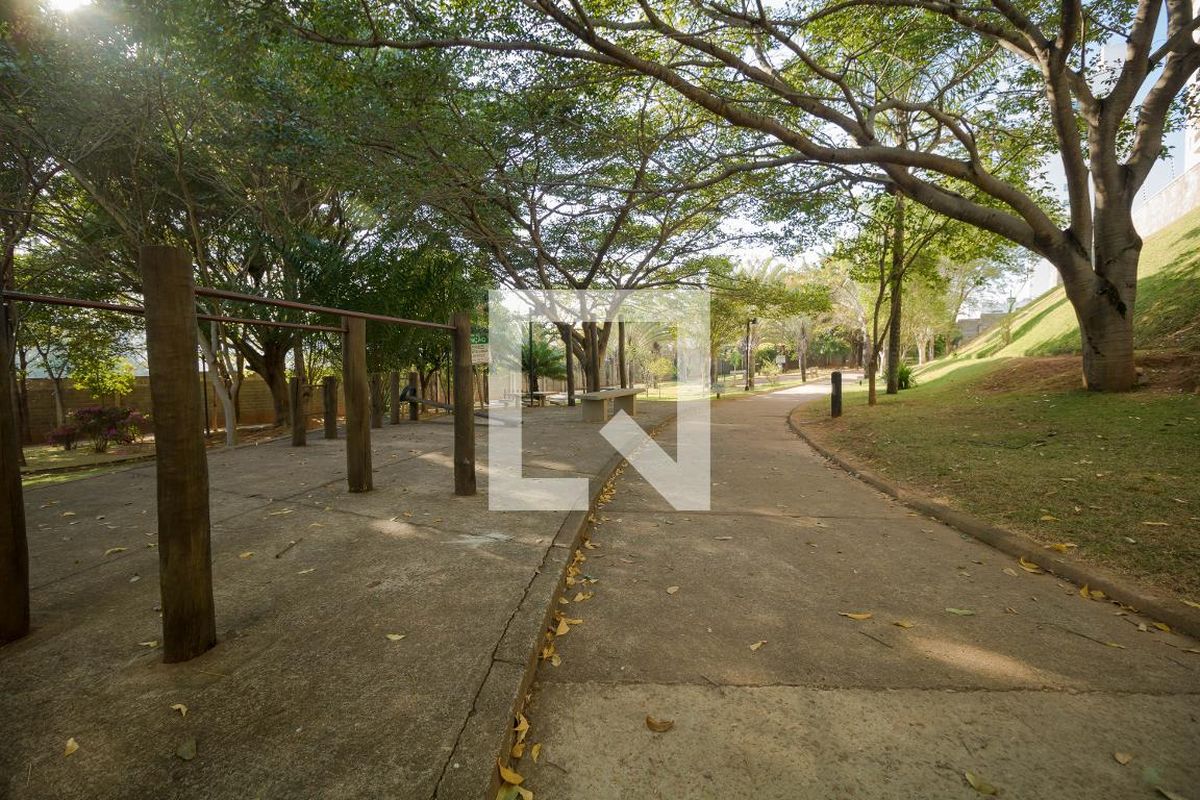 Apartamento à Venda - Vila Brandina, 3 Quartos,  234 m2 em , Campinas - sp | SoloBR