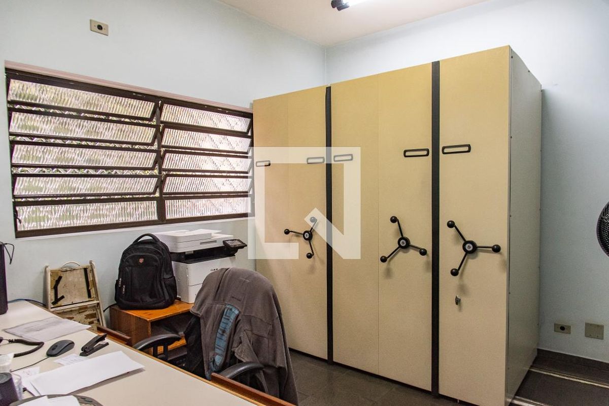 Casa, 8 quartos, 240 m² - Foto 19