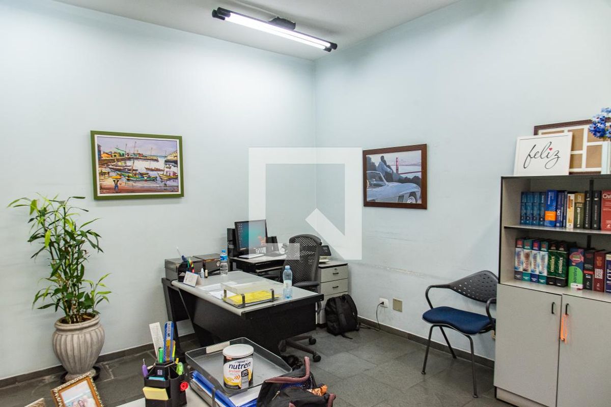Casa, 8 quartos, 240 m² - Foto 60