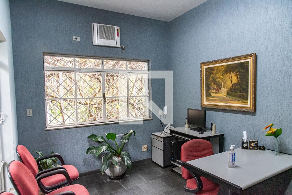 Casa, 8 quartos, 240 m² - Foto 4