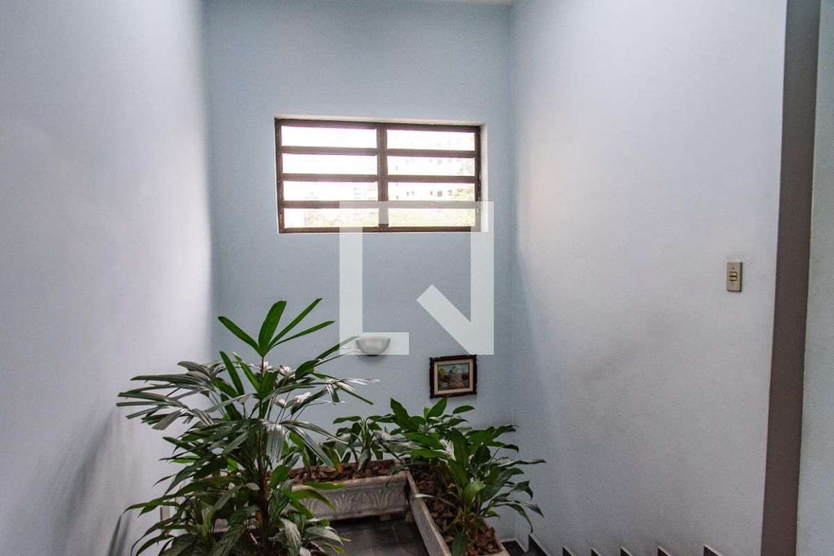 Casa, 8 quartos, 240 m² - Foto 71
