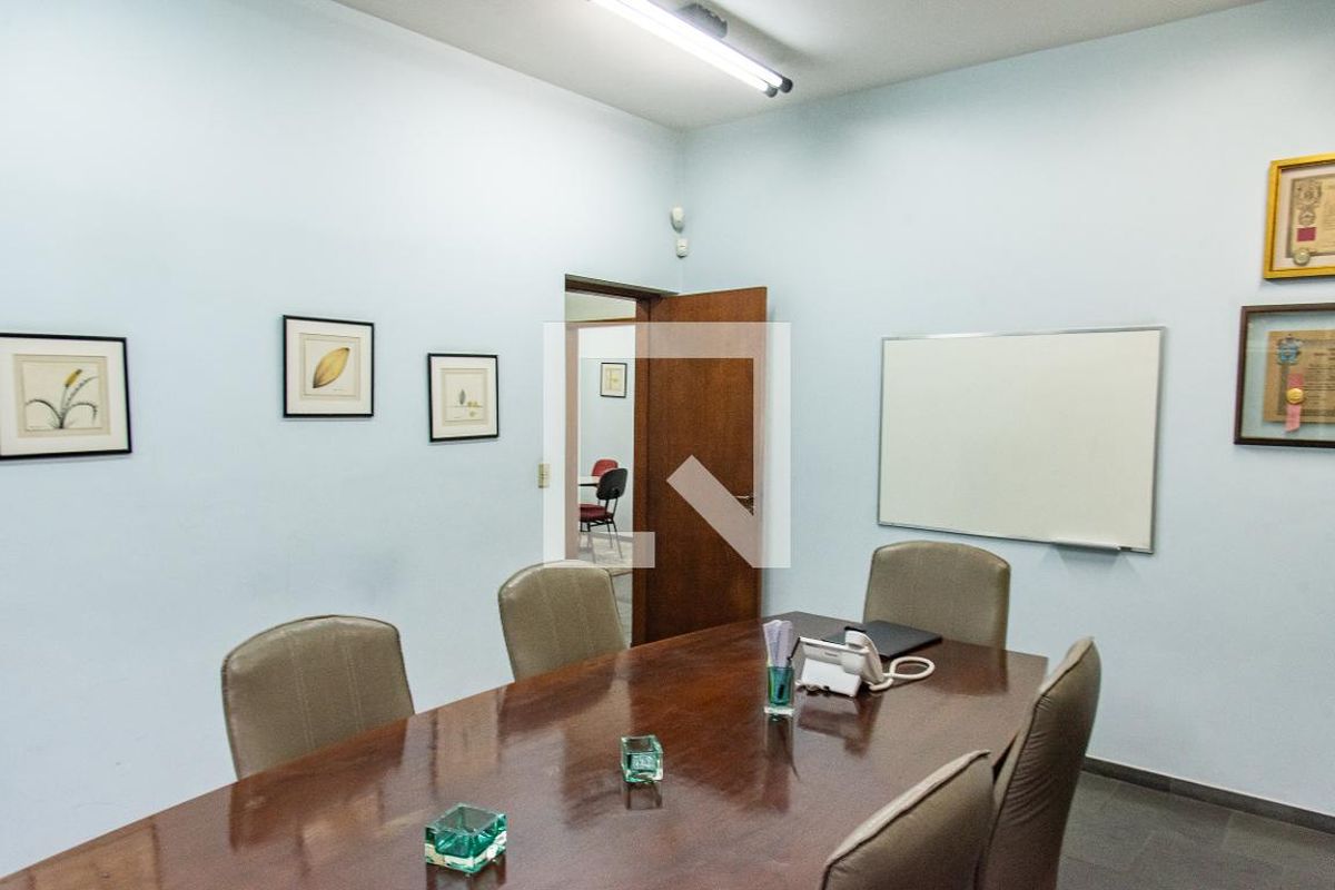 Casa, 8 quartos, 240 m² - Foto 8