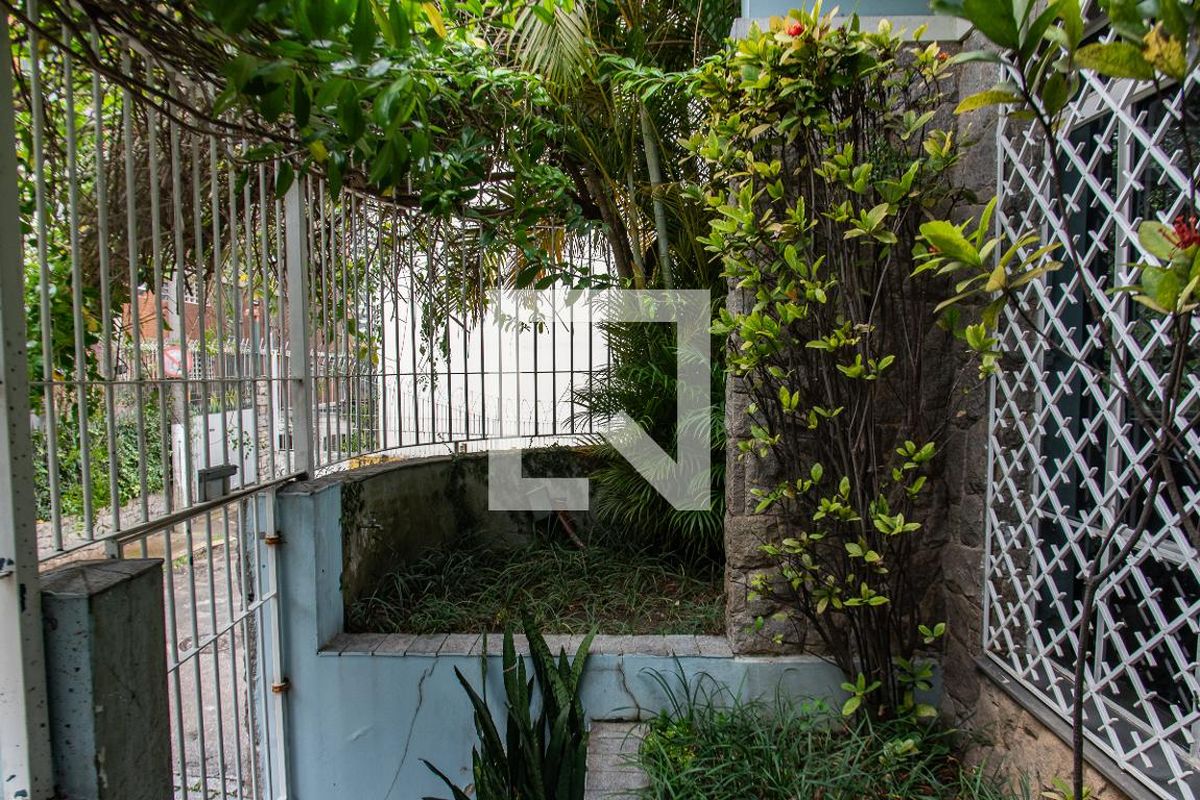 Casa, 8 quartos, 240 m² - Foto 78