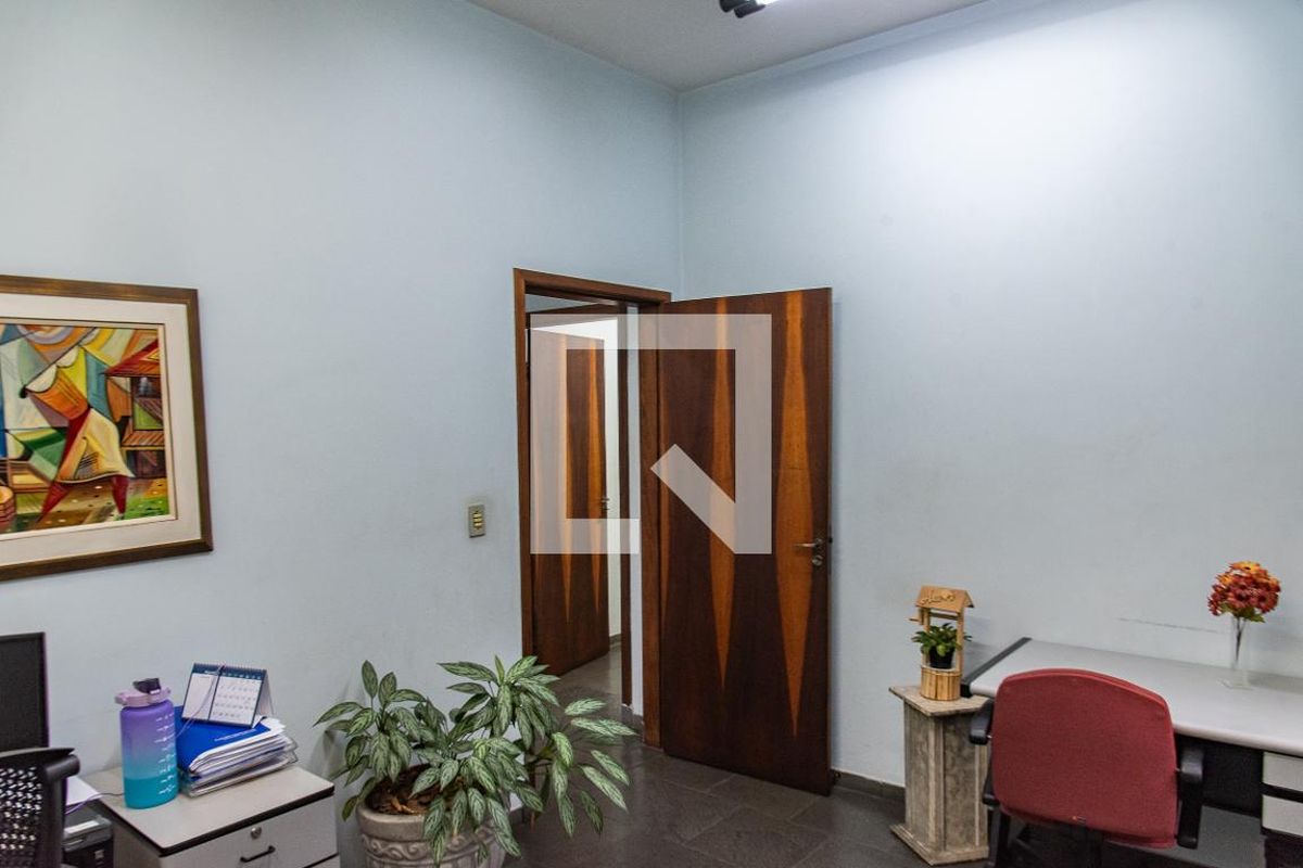 Casa, 8 quartos, 240 m² - Foto 63