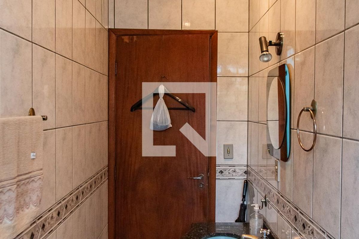 Casa, 8 quartos, 240 m² - Foto 56