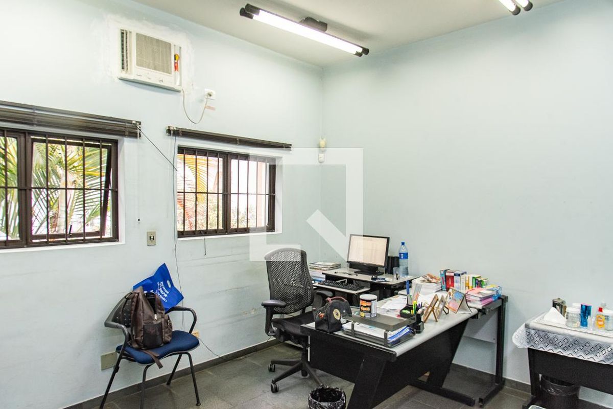 Casa, 8 quartos, 240 m² - Foto 58
