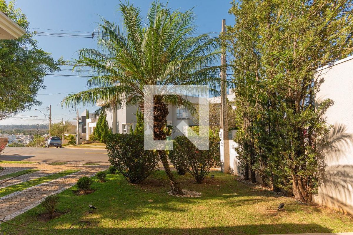 Casa à Venda - Swiss Park, 3 Quartos,  268 m2 em , Campinas - sp | SoloBR