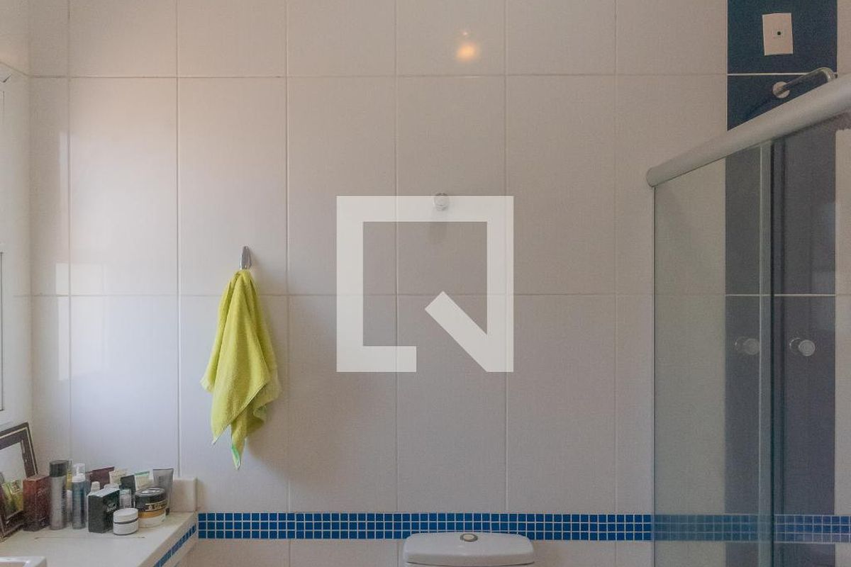 Casa à Venda - Swiss Park, 3 Quartos,  268 m2 em , Campinas - sp | SoloBR