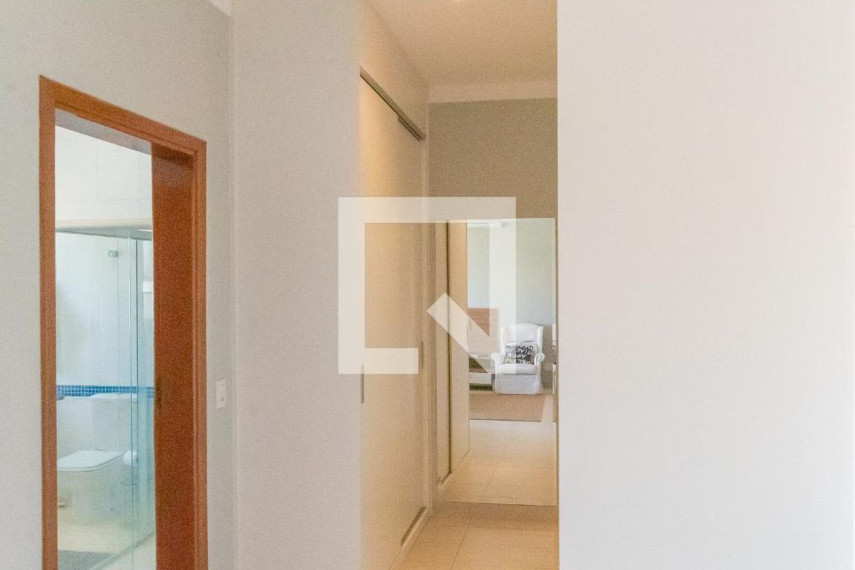 Casa à Venda - Swiss Park, 3 Quartos,  268 m2 em , Campinas - sp | SoloBR
