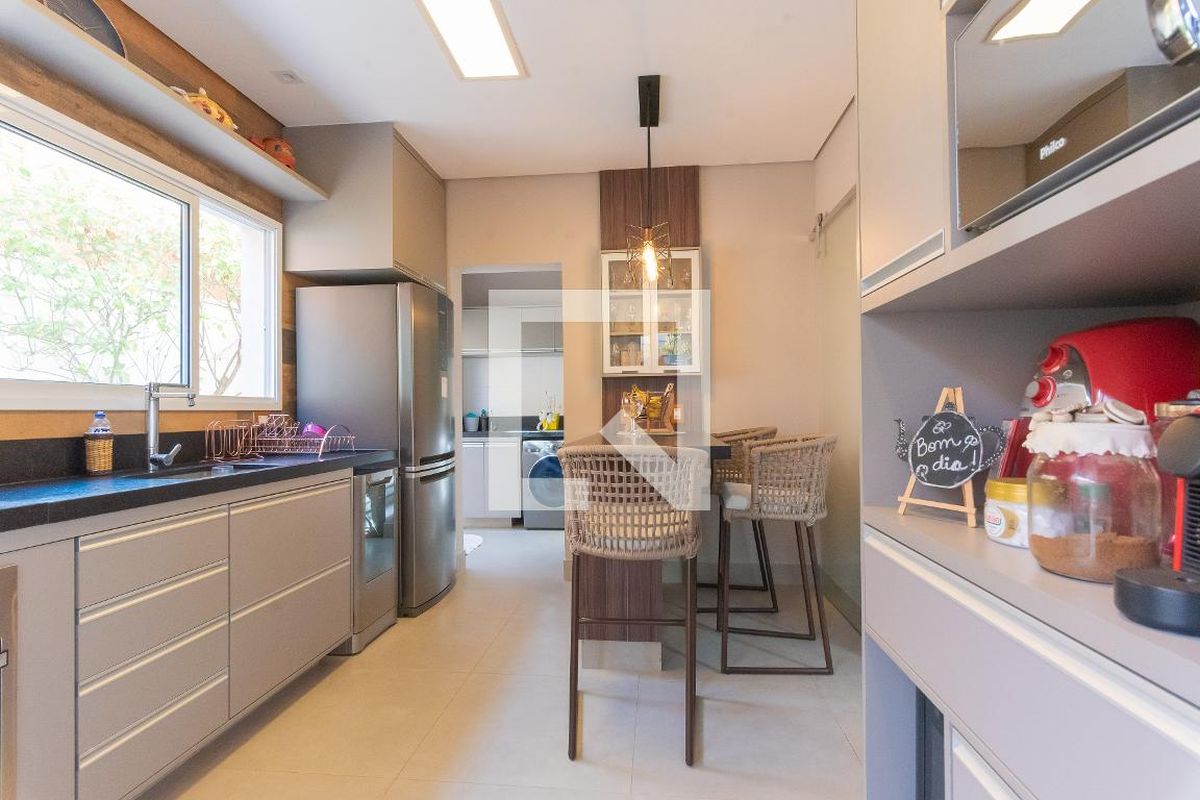 Casa à Venda - Swiss Park, 3 Quartos,  268 m2 em , Campinas - sp | SoloBR