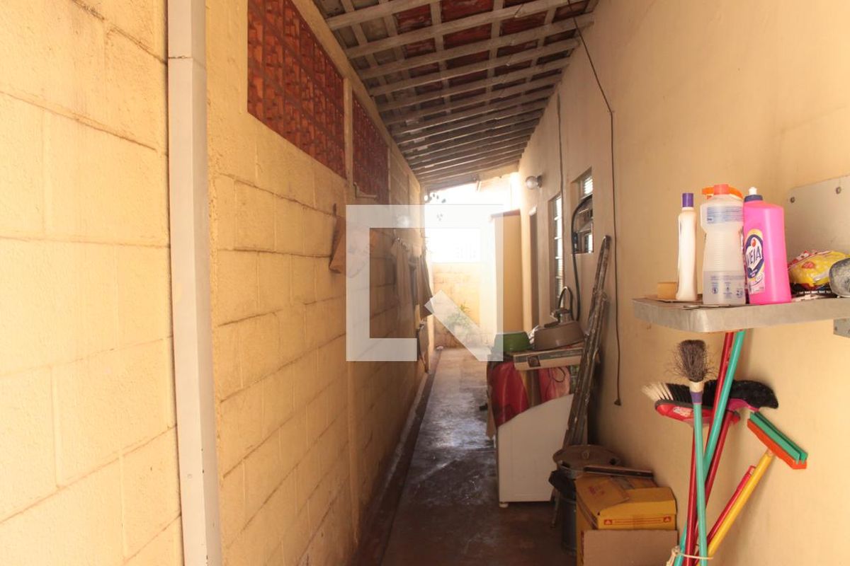 Casa à Venda - Jardim Planalto, 2 Quartos,  150 m2 em , Campinas - sp | SoloBR