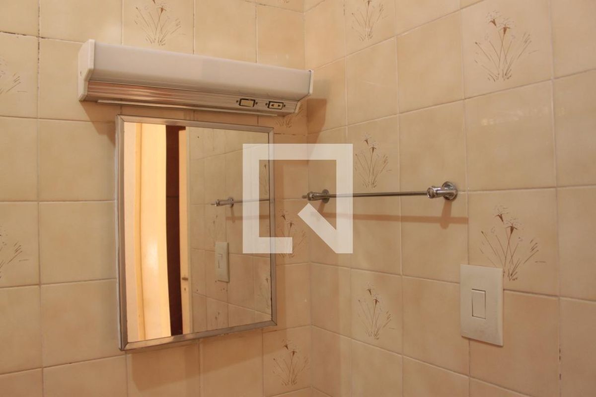 Casa à Venda - Jardim Planalto, 2 Quartos,  150 m2 em , Campinas - sp | SoloBR