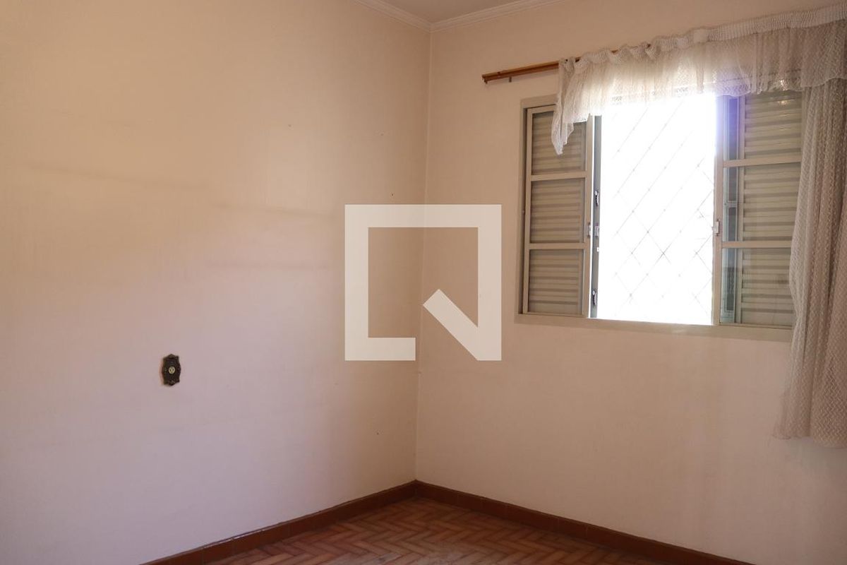 Casa à Venda - Taquaral, 3 Quartos,  289 m2 em , Campinas - sp | SoloBR