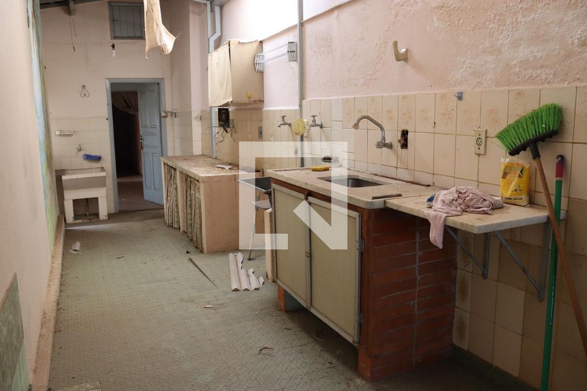 Casa à Venda - Taquaral, 3 Quartos,  289 m2 em , Campinas - sp | SoloBR