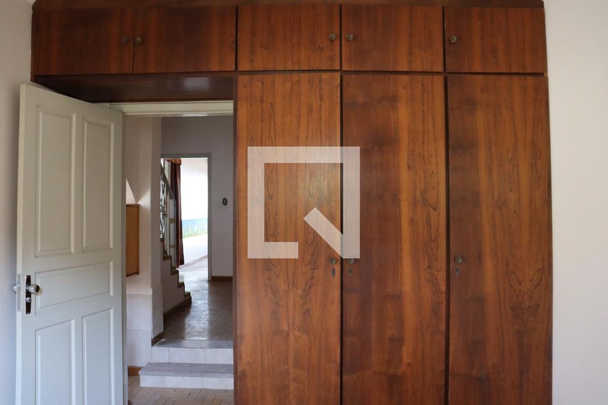 Casa à Venda - Taquaral, 3 Quartos,  289 m2 em , Campinas - sp | SoloBR