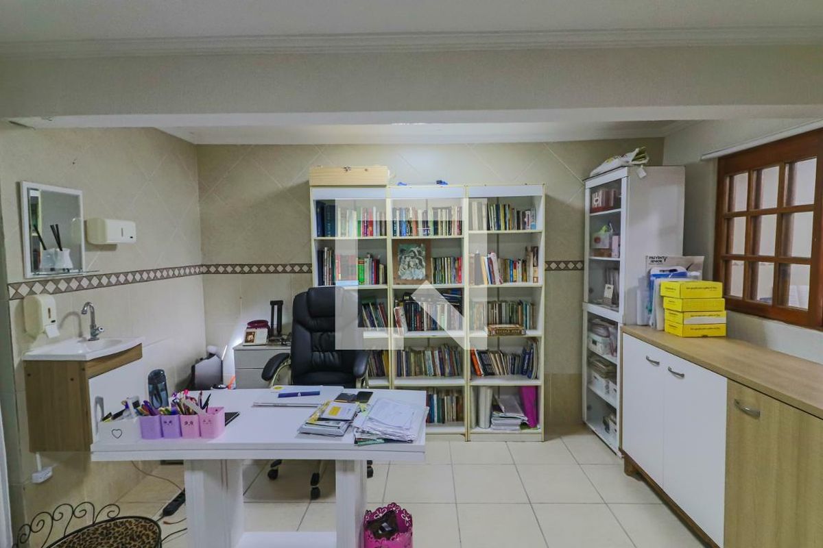 Casa, 3 quartos, 240 m² - Foto 134