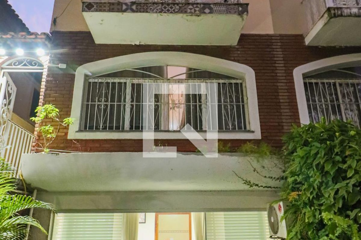 Casa, 3 quartos, 240 m² - Foto 142