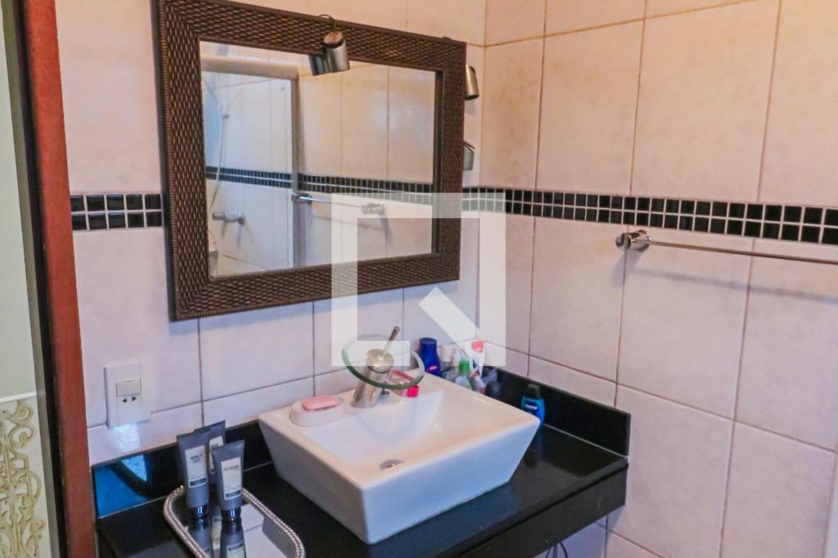 Casa, 3 quartos, 240 m² - Foto 74