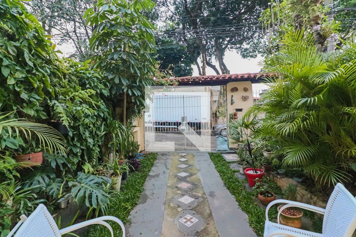 Casa, 3 quartos, 240 m² - Foto 128