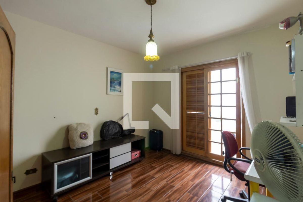 Casa, 3 quartos, 220 m² - Foto 49
