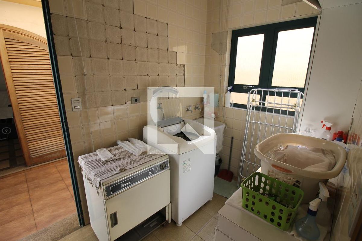 Casa, 3 quartos, 235 m² - Foto 81