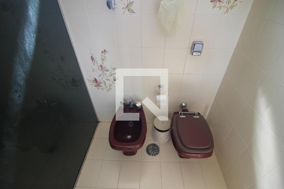 Casa, 3 quartos, 235 m² - Foto 61