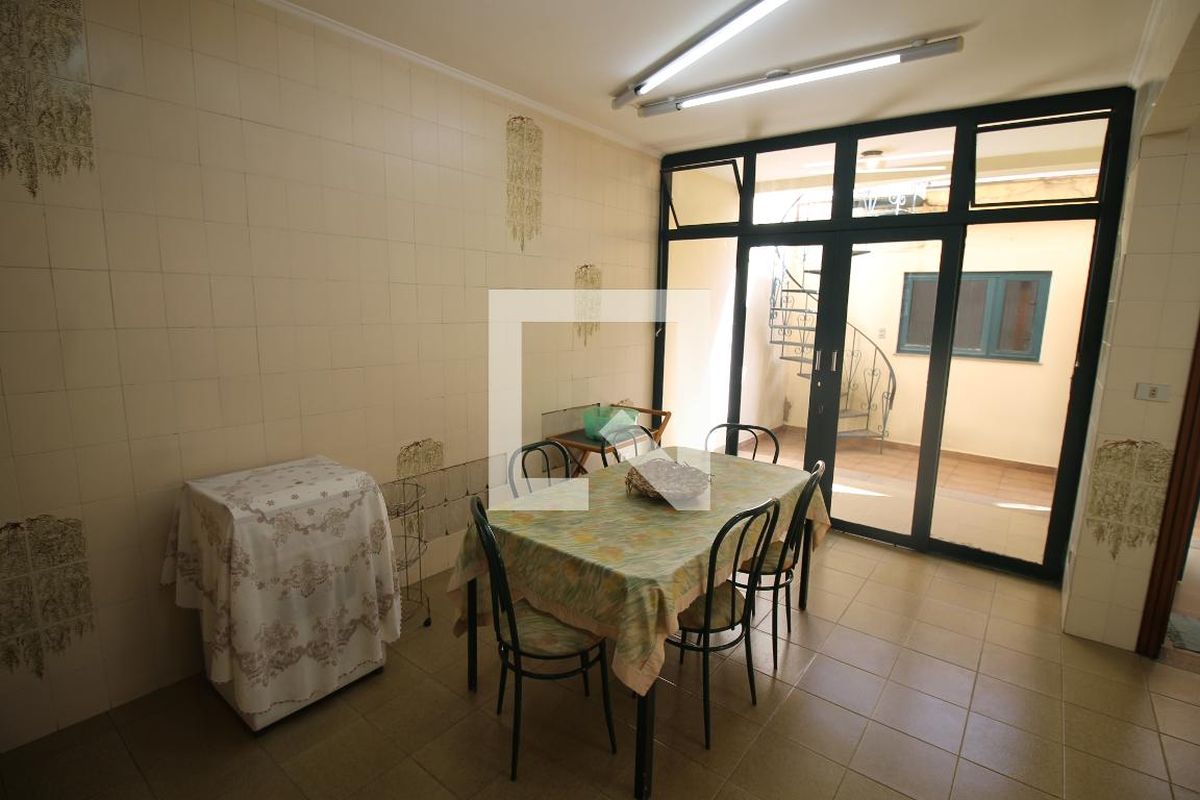 Casa, 3 quartos, 235 m² - Foto 69