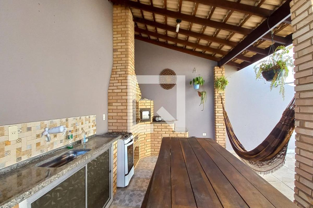 Casa à Venda - Parque Prado, 3 Quartos,  200 m2 em , Campinas - sp | SoloBR