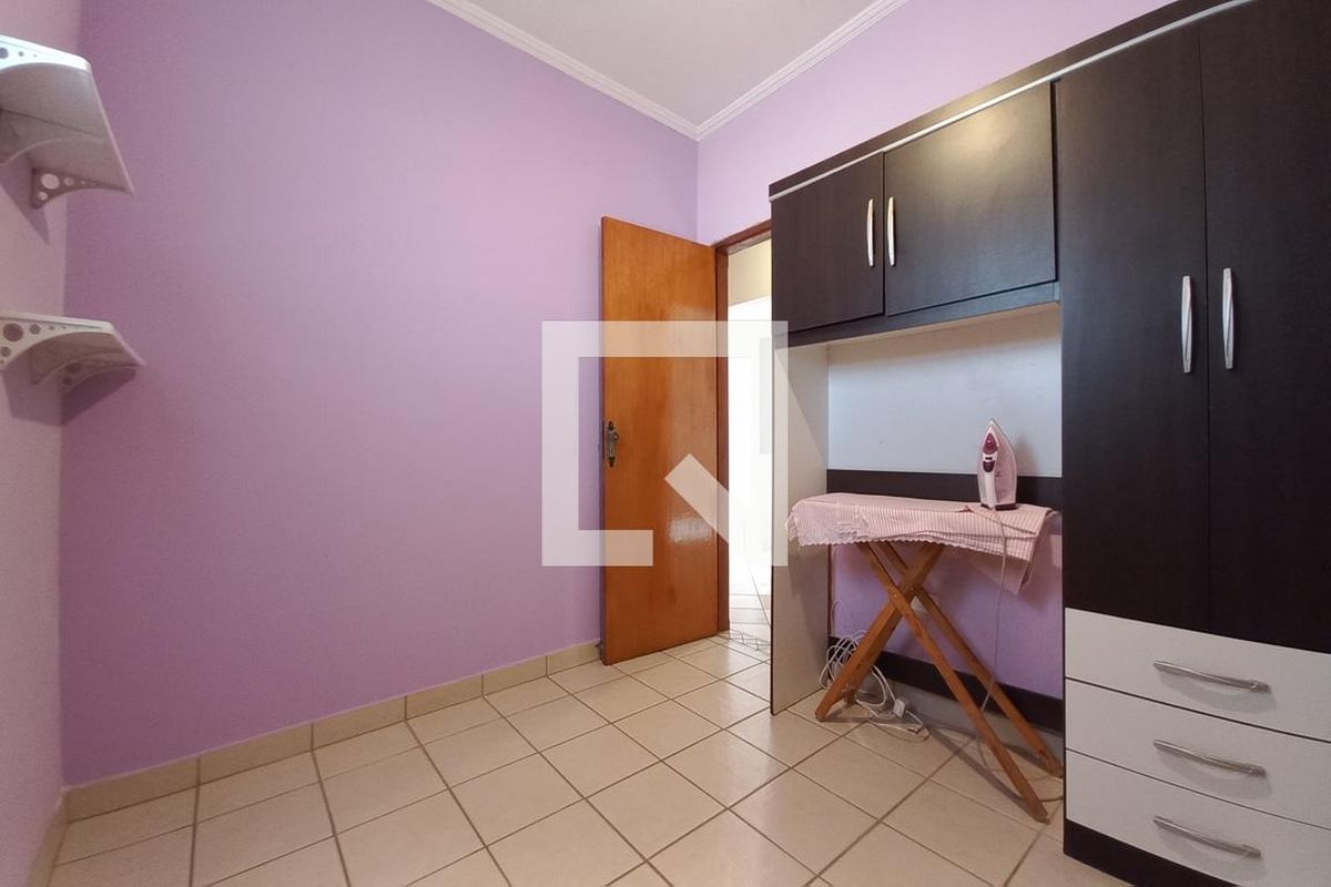 Casa à Venda - Parque Prado, 3 Quartos,  200 m2 em , Campinas - sp | SoloBR