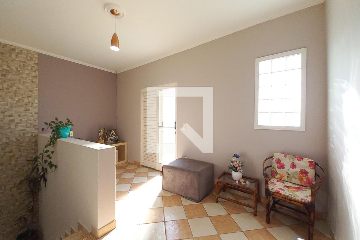 Casa à Venda - Parque Prado, 3 Quartos,  200 m2 em , Campinas - sp | SoloBR