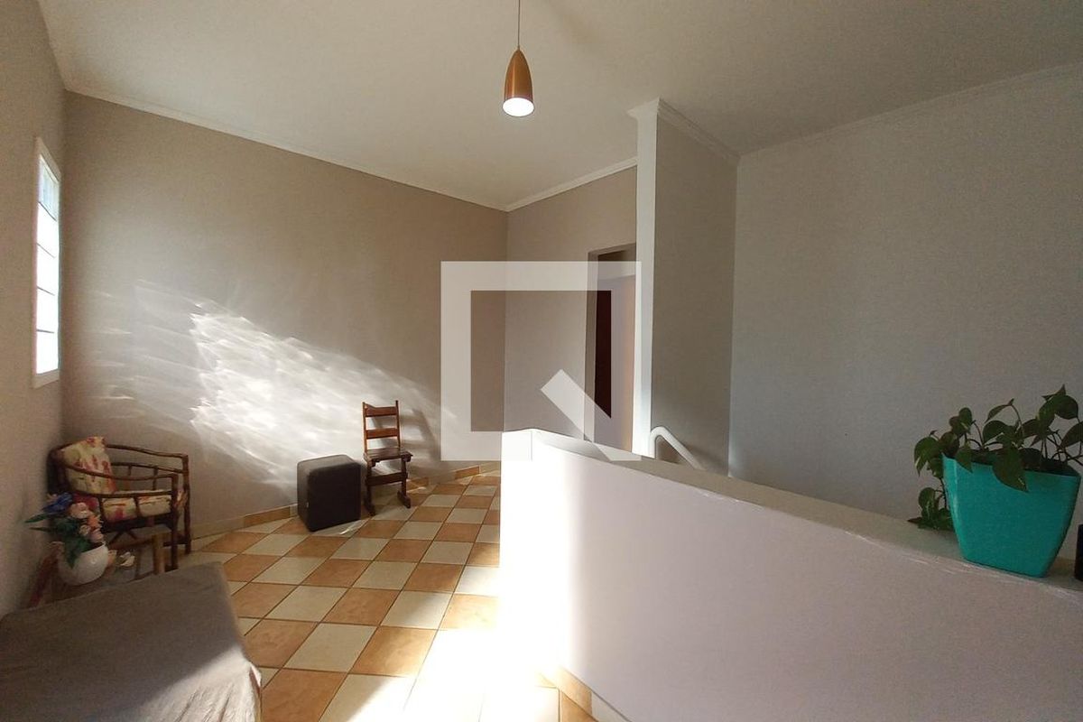 Casa à Venda - Parque Prado, 3 Quartos,  200 m2 em , Campinas - sp | SoloBR