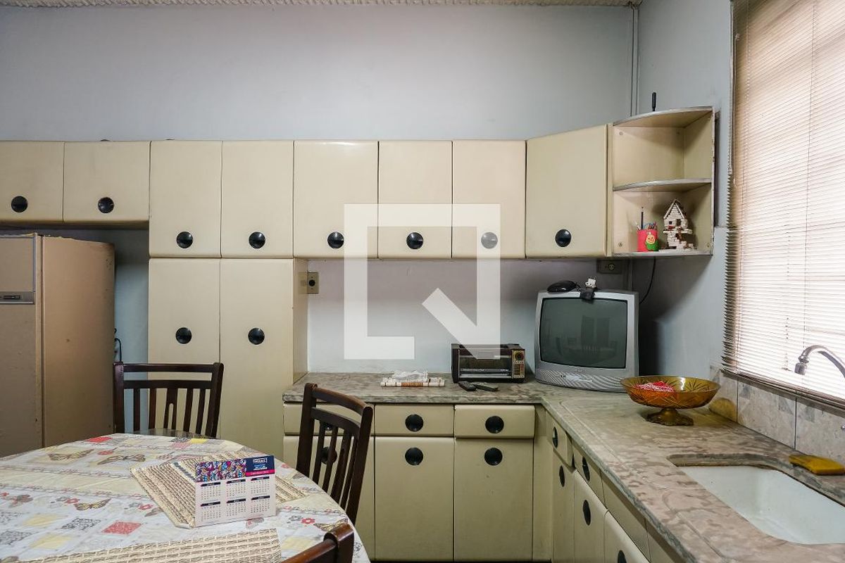 Casa, 2 quartos, 328 m² - Foto 44