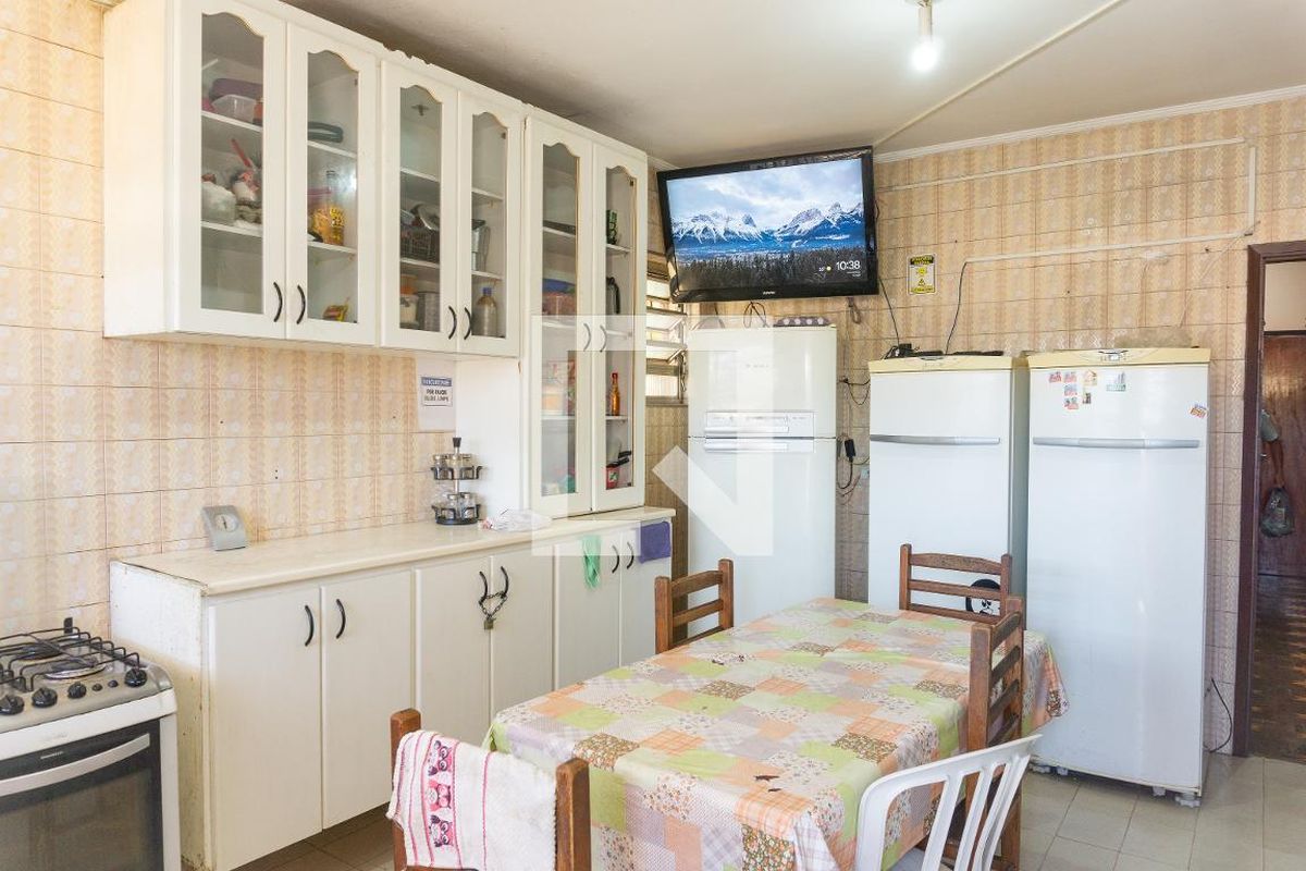 Casa, 15 quartos, 252 m² - Foto 2