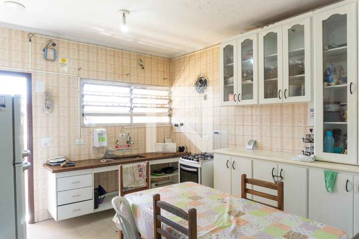 Casa, 15 quartos, 252 m² - Foto 9