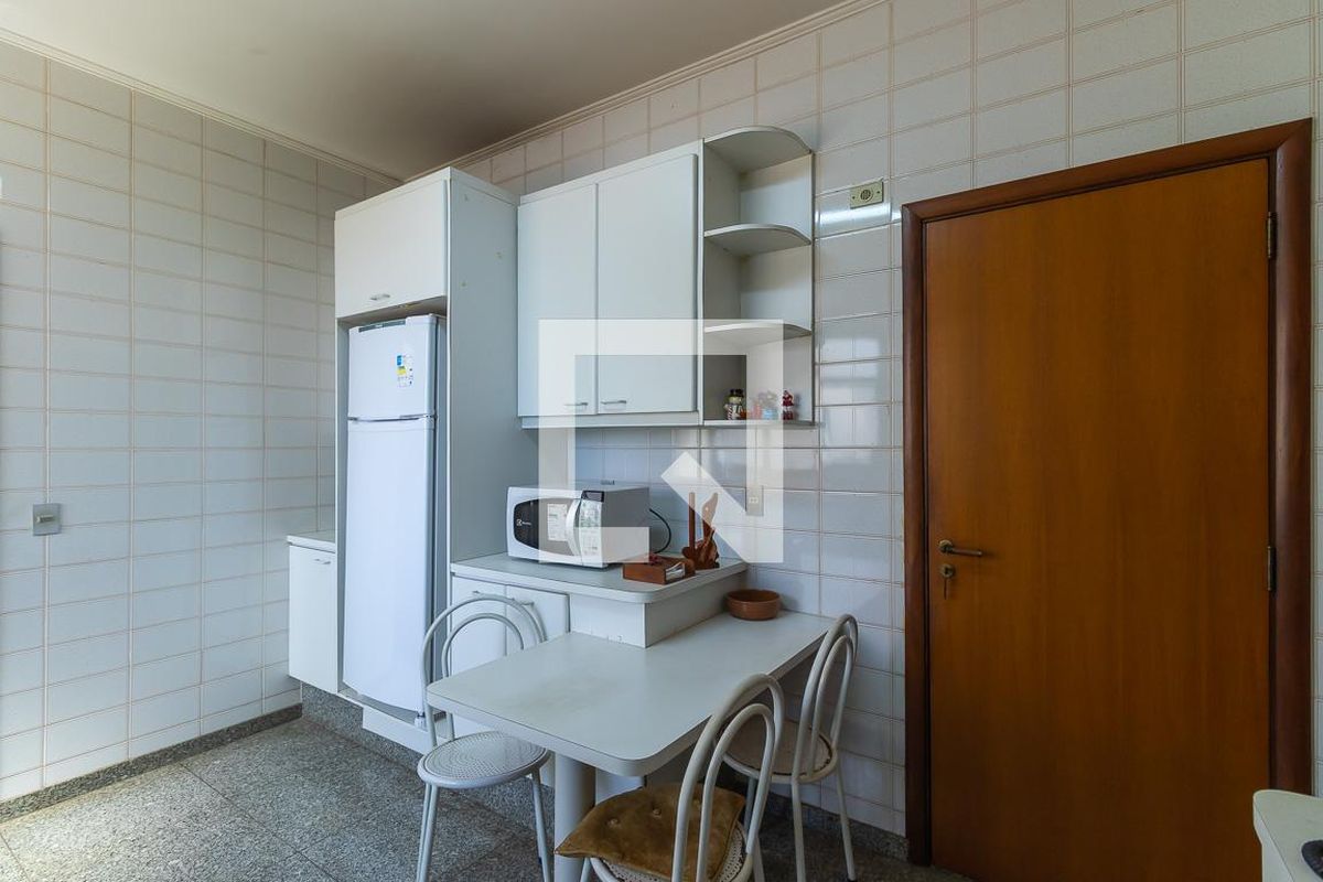 Apartamento à Venda - Cambuí, 4 Quartos,  172 m2 em , Campinas - sp | SoloBR