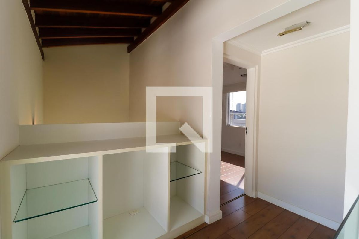 Casa à Venda - Mansões Santo Antônio, 3 Quartos,  380 m2 em , Campinas - sp | SoloBR