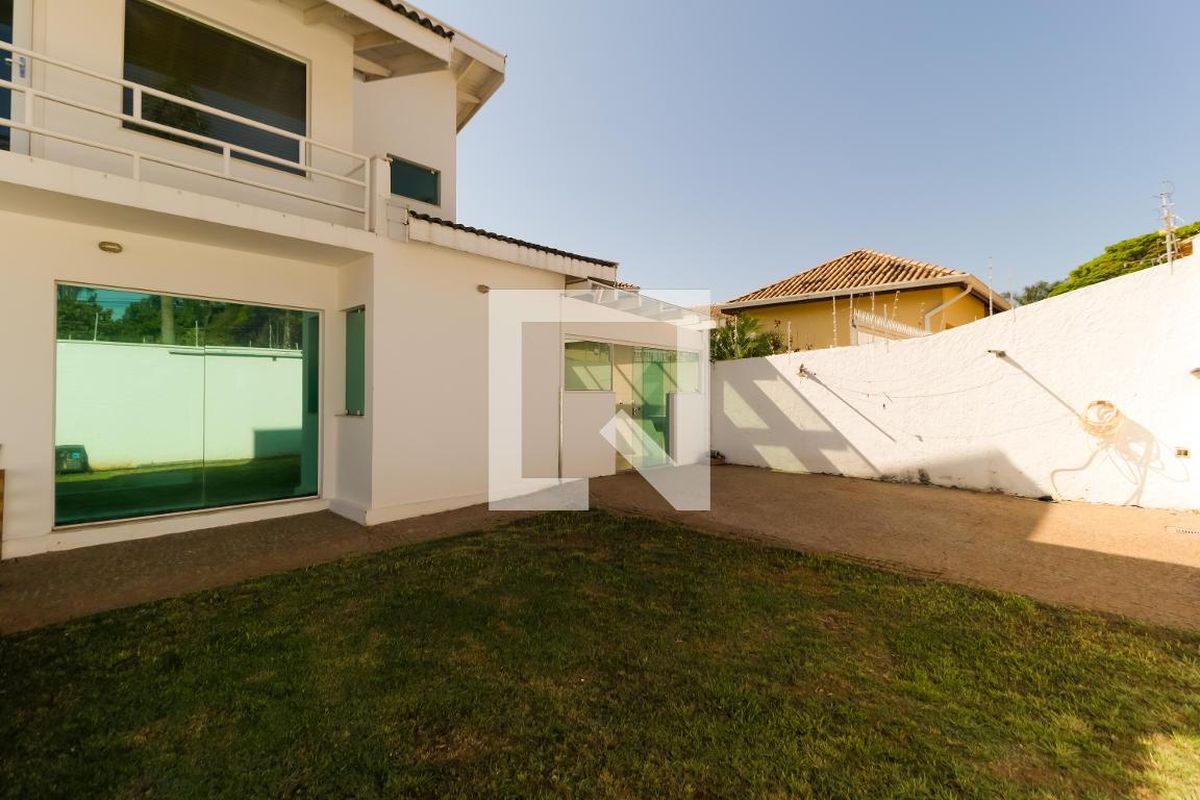 Casa à Venda - Mansões Santo Antônio, 3 Quartos,  380 m2 em , Campinas - sp | SoloBR