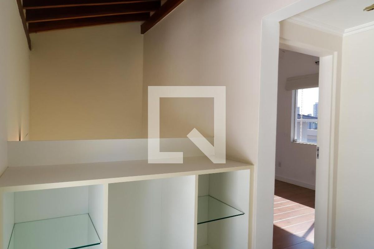 Casa à Venda - Mansões Santo Antônio, 3 Quartos,  380 m2 em , Campinas - sp | SoloBR